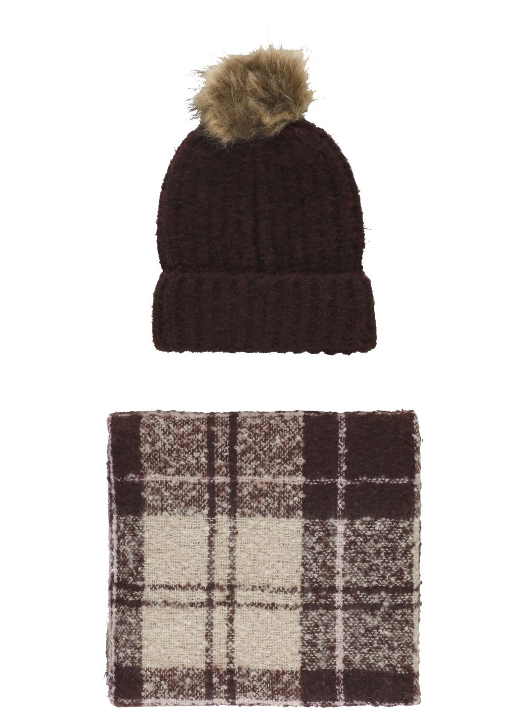 Saltburn beanie and scarf