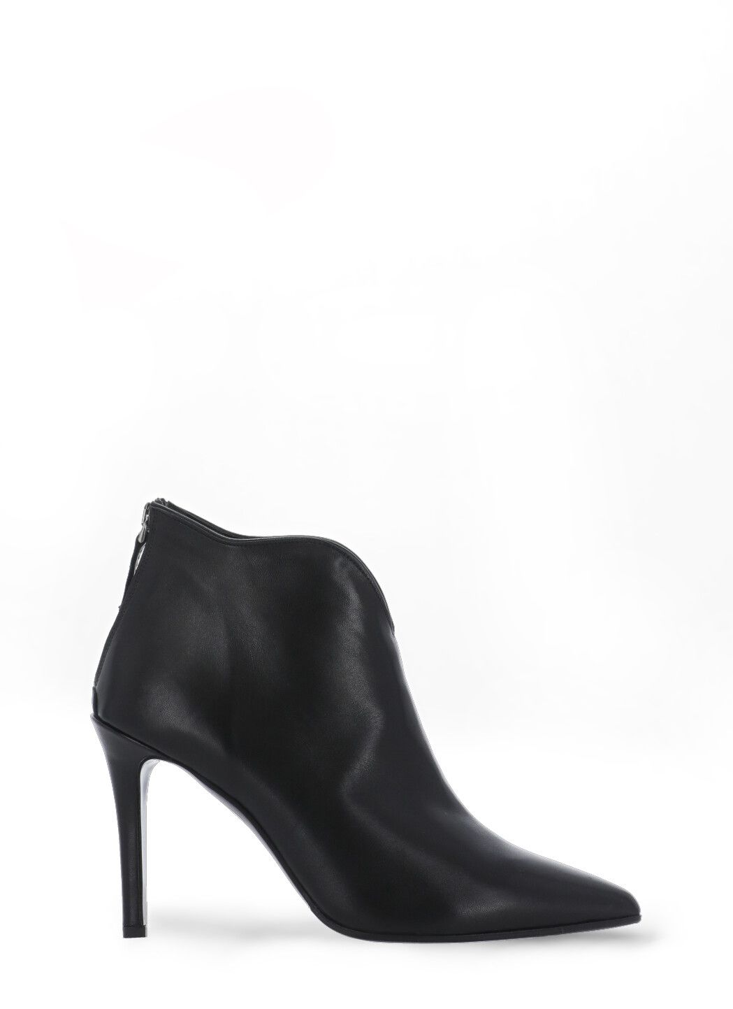 Smooth leather ankle boots