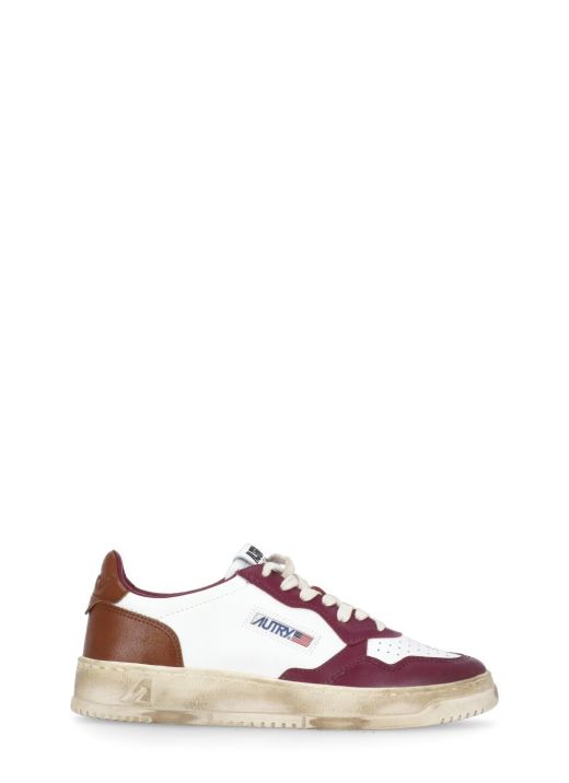 Medalist low sneakers