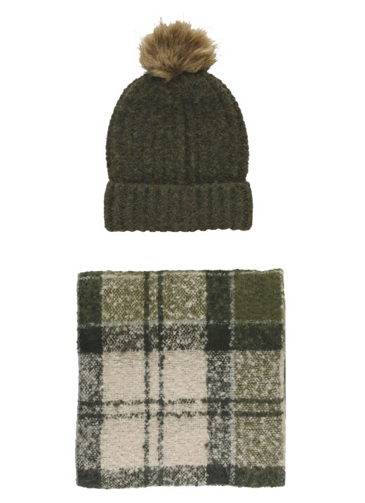 Saltburn beanie and scarf