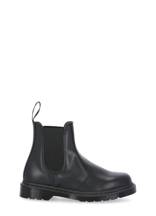 Mono Chelsea boots